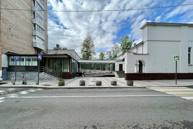 Большой Татарский переулок, городская поликлиника № 68
