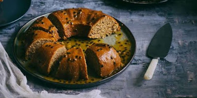 https://souvlakiforthesoul.com/2015/02/mango-and-coconut-cake-with-a-passionfruit-glaze