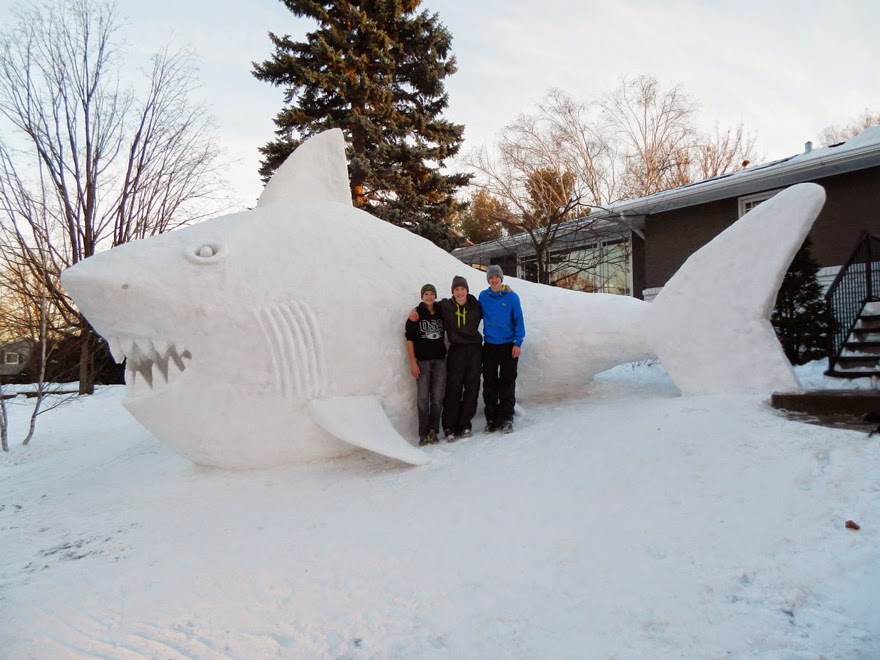 “We are going to try to make these snow sculptures as long as we can :). Trevor and I are in college so it gets a little more difficult but we will try to continue the tradition” - Every Year, These 3 Brothers Make A Giant Snow Sculpture In Their Front Yard