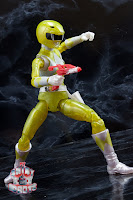 Lightning Collection Mighty Morphin 'Metallic' Yellow Ranger 27