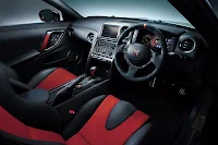 Nissan GT-R nismo interior