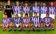 DEPORTIVO ALAVÉS - Vitoria, Álava, España - Temporada 1998-99 - Kike, Berruet, Ibon Begoña, Albistegi, Alfonso y Desio; Josete, Karmona, Sivori, Canabal y Pablo - F. C. BARCELONA 7 (Figo, Luis Enrique 2, Rivaldo 2, Óscar 2) ALAVÉS 1 (Pablo) - 03/01/1999 - Liga de 1ª División, jornada 16 - Barcelona, España, Nou Camp - El Alavés se clasificó 16º en la Liga, con Mané de entrenador