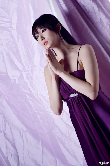 Yeon Da Bin Gorgeous in Purple Maxi