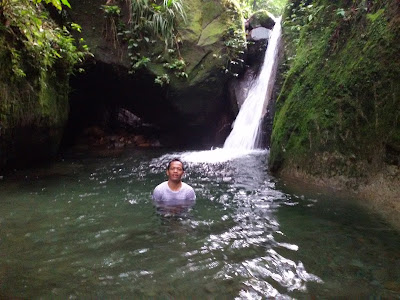 Wisata Pemandian Batu Belah Sibolangit Medan Sumatera Utara