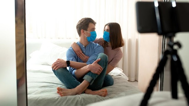  Tertarik Mencoba Gaya 'Gunting'? Ini 4 Tips Memaksimalkan Sesi Bercinta