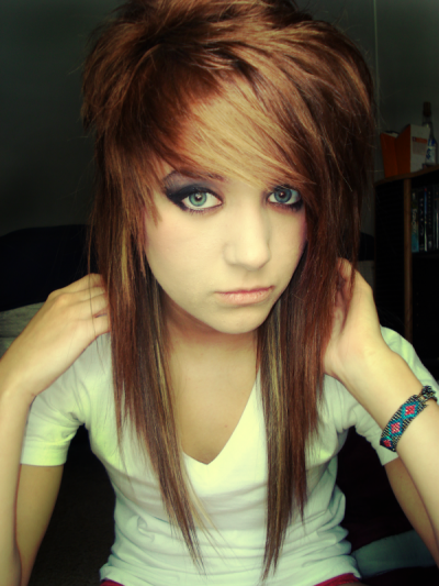 girl emo hairstyles blonde. so Cute with Short Blonde Emo