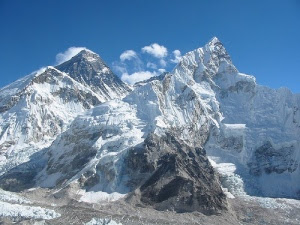 Everest, Pegunungan Himalaya
