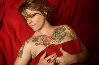 Women Fanning In Tattoo Art Japanese Design's