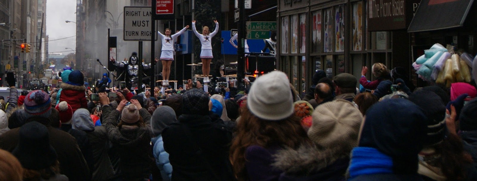 Macys Thanksgiving Parade KISS