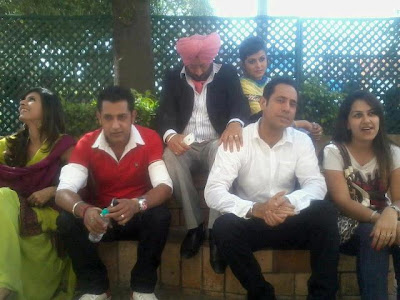 Gippy Grewal With Team On The Set Of Carry On Jatta