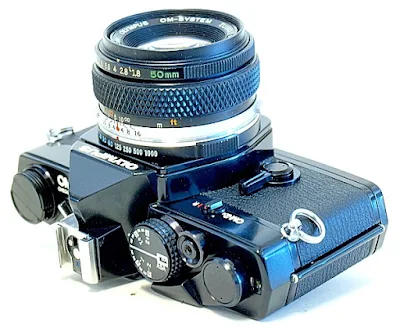 Olympus OM-2n,  Front isoview