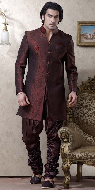 http://www.bharatplaza.com/mens-wear/mens-designer-suits/breeches-suits.html