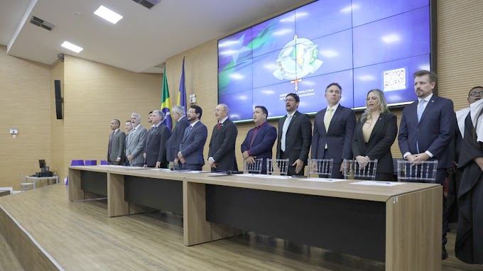 Desembargador decano representa TJRO em homenagem a procuradores do estado, na Assembleia Legislativa