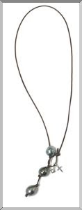 Tahitian Pearls on black leather room mother necklace