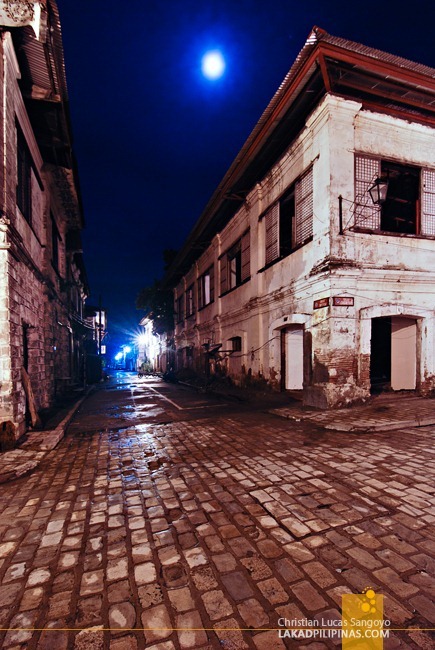 Moon Rise at Vigan City
