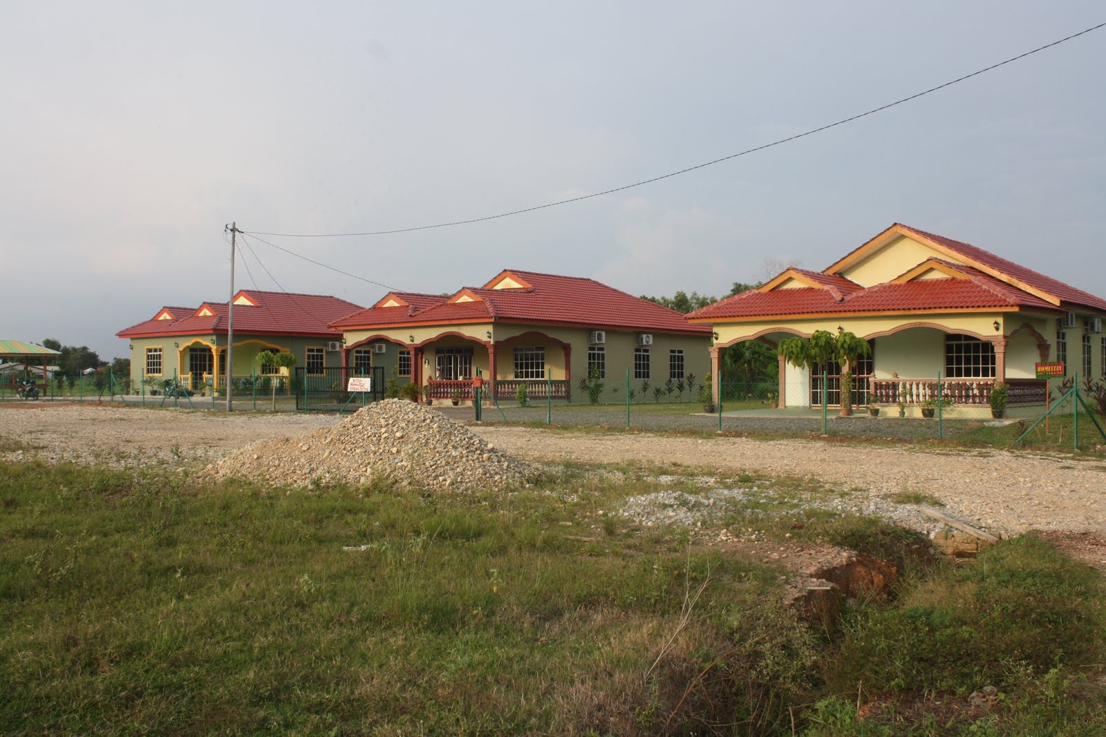 HOMESTAY SUNGAI PETANI: HOMESTAY SUNGAI PETANI (INTAN 