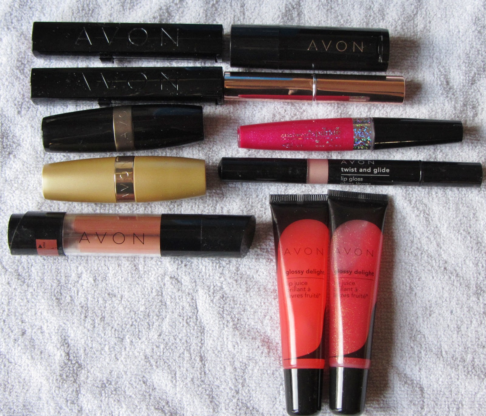Nina's Bargain Beauty*: My Avon Lipstick & Lipgloss Collection Review