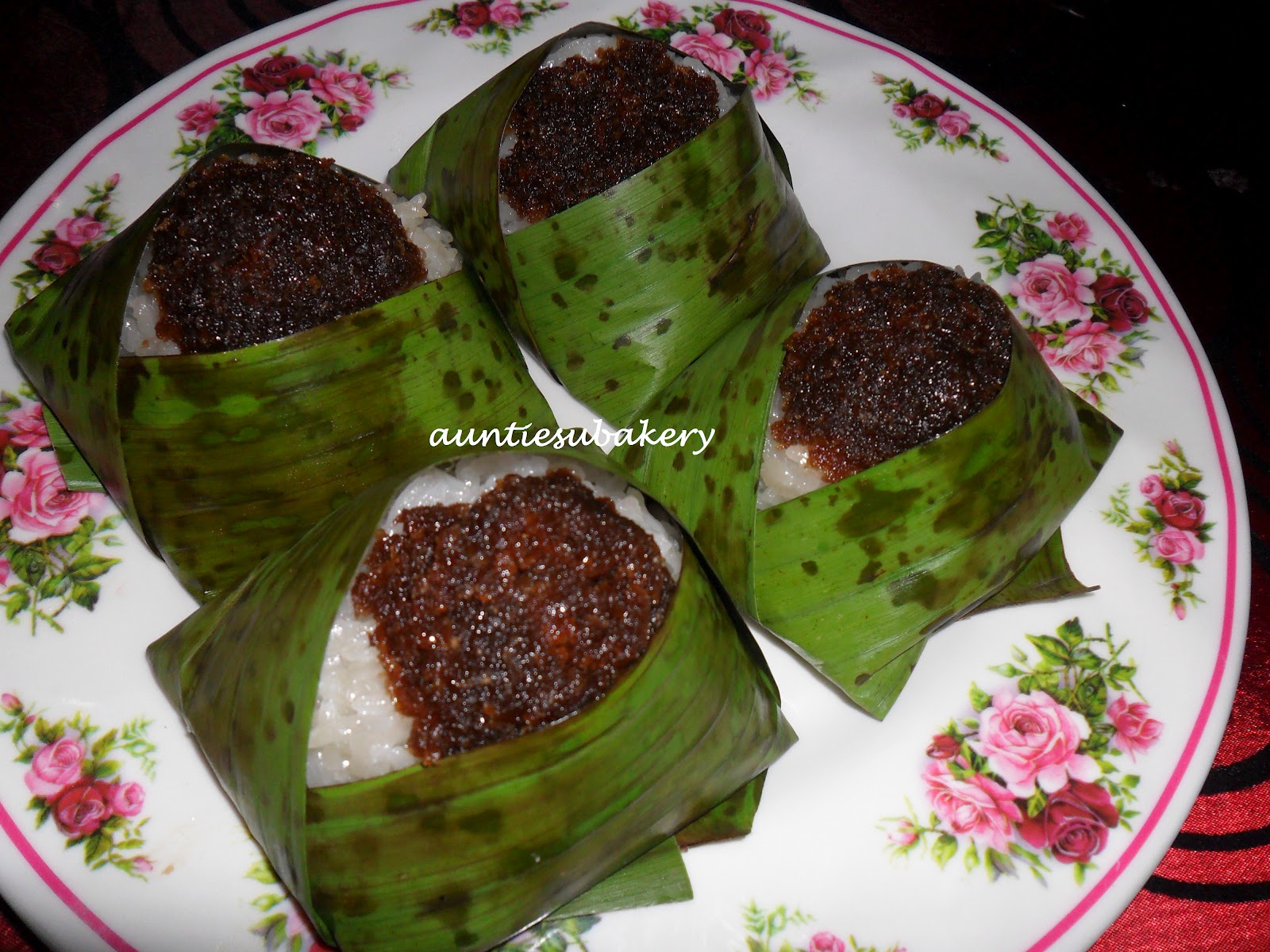 AUNTIESU BAKERY: Senarai kuih-muih dan harga