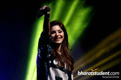 Kanika Kapoor Latest Photos,Telugu Actress Kanika Kapoor New ...