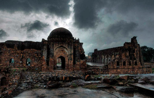 Malcha Mahal, Malcha Mahal haunted, Haunted places in India, most haunted places, the scary book,
