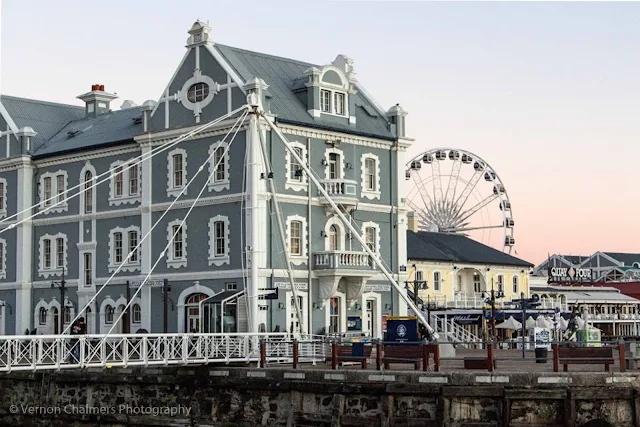 Canon EF-S 10-18mm IS STM Ultra-Wide Lens V&A Waterfront Cape Town - At Sunrise