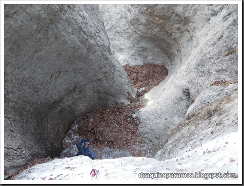 Cascada de Hielo de La Sarra 250m WI4  85º (Valle de Pineta, Pirineos) (Isra) 8234
