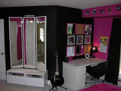 Black+White+Pink+teen+room+decor.JPG