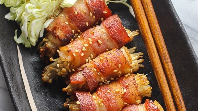 Cách làm thịt ba chỉ cuộn nấm kim châm nướng mềm