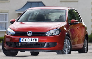 2012 Volkswagen Golf front angle