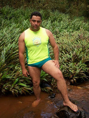 Swimpixx blog for sexy speedos, free pics of speedo men, hot men in speedos and swimwear. Brazilian homens nos sungas abraco sunga