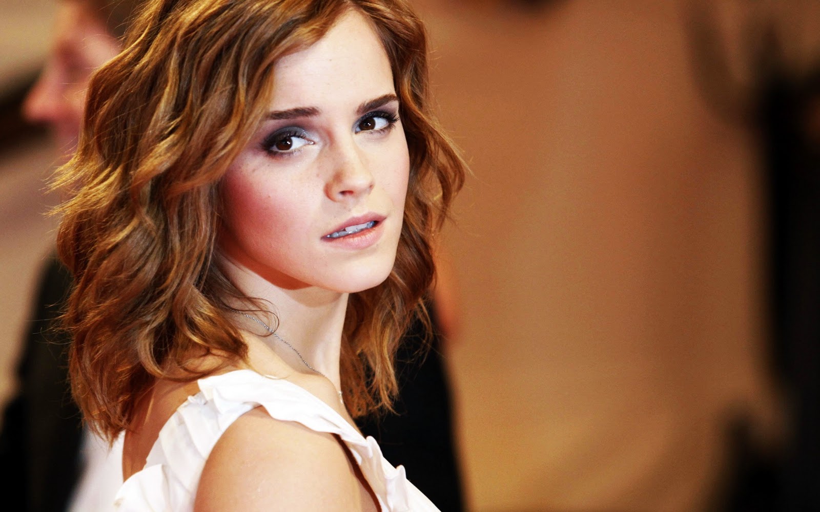 Emma Watson Wallpapers