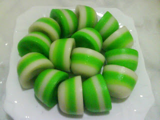 ~Jom Masak~: Kuih Lompang Colorful (Kuih Lapis)