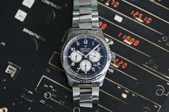 Évaluer La réplique de la montre Breitling Navitimer 8 B01 Chronographe