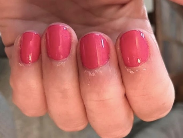 peeling, frayed cuticles