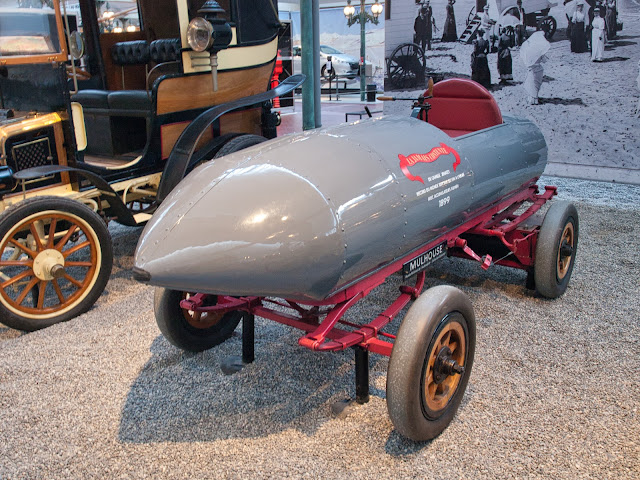 jiemve, le temps d'une pose, Mulhouse, Musée Schlumpf, La jamais contente