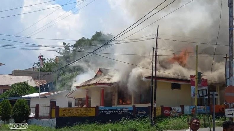 Korsleting Listrik Jadi Penyebab Kebakaran Polsek Borong