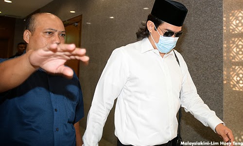 Anak KM Sarawak Tan Sri Taib Mahmud MAHMUD ABU BEKIR Beri Keterangan Tuduhan HINA Mahkamah