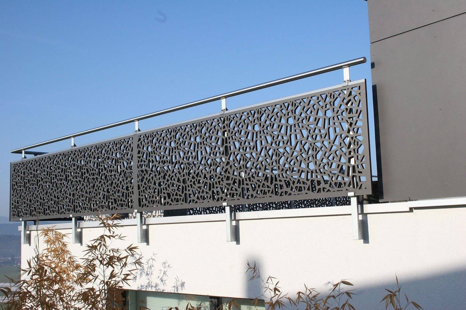 ide desain laser cutting untuk railing balkon