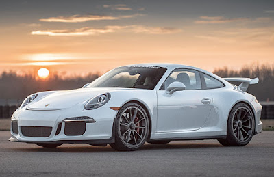 Porsche 911 GT3 493bhp supercar Review