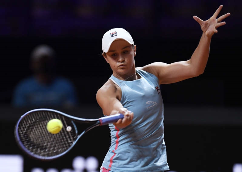 One of the No. 1 Barty athletes to receive the COVID-19 vaccine in the United States