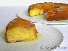 ciambella al cioccolato bianco e pere