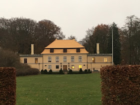 Gul herrgård i Malmös Rönneholmsparken