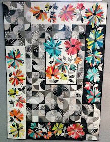 Creates Sew Slow: Creative Construction - Daisy Paths Again by Deborah Louie