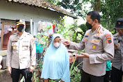   Tidak Layak Huni, Polisi Banyumas Bedah Rumah Ibu Kartisem 