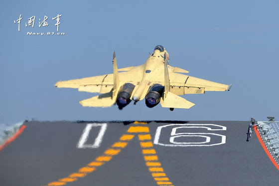 J-15 launch from Liaoning CV