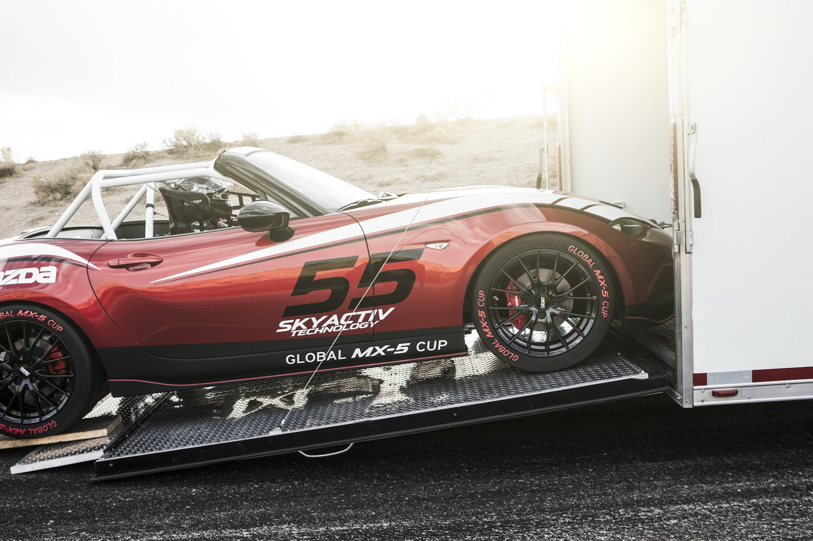 Mazda MX 5 Baru Siap Diterjunkan Dalam Global MX 5 Cup Series 2016