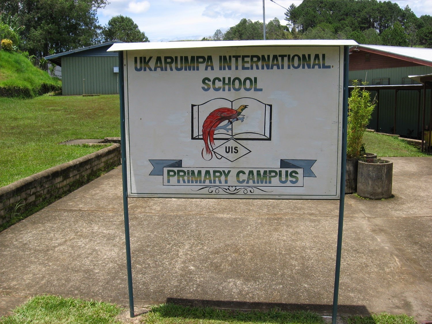  Ukarumpa Internation School