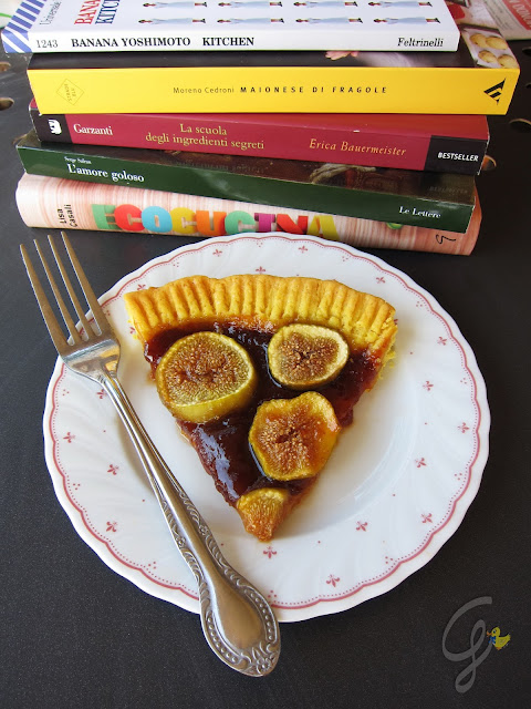 Crostata di fichi con confettura di albicocche, cannella e frolla all'olio