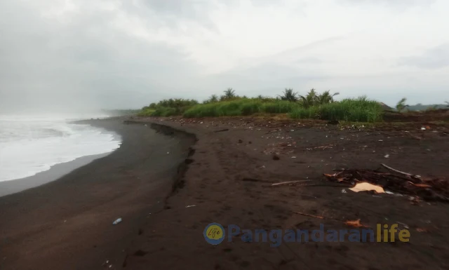 Abrasi Pantai di Pantai Batuhiu - Bojongslawe Membuat Jalan Terancam, Pemda Berencana Pasang Break water