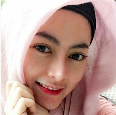 14 Foto Cantik Vitalia Shesya dalam Balutan Hijab, Bikin Adem Bro!